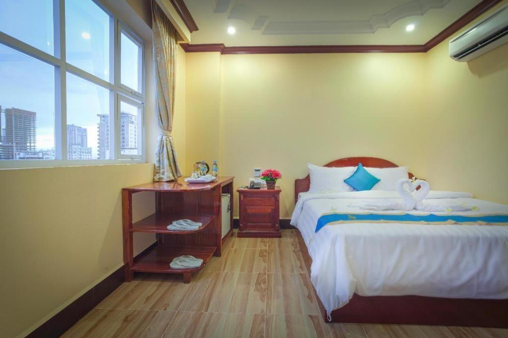 The Mou Hotel Phnom Penh Bagian luar foto