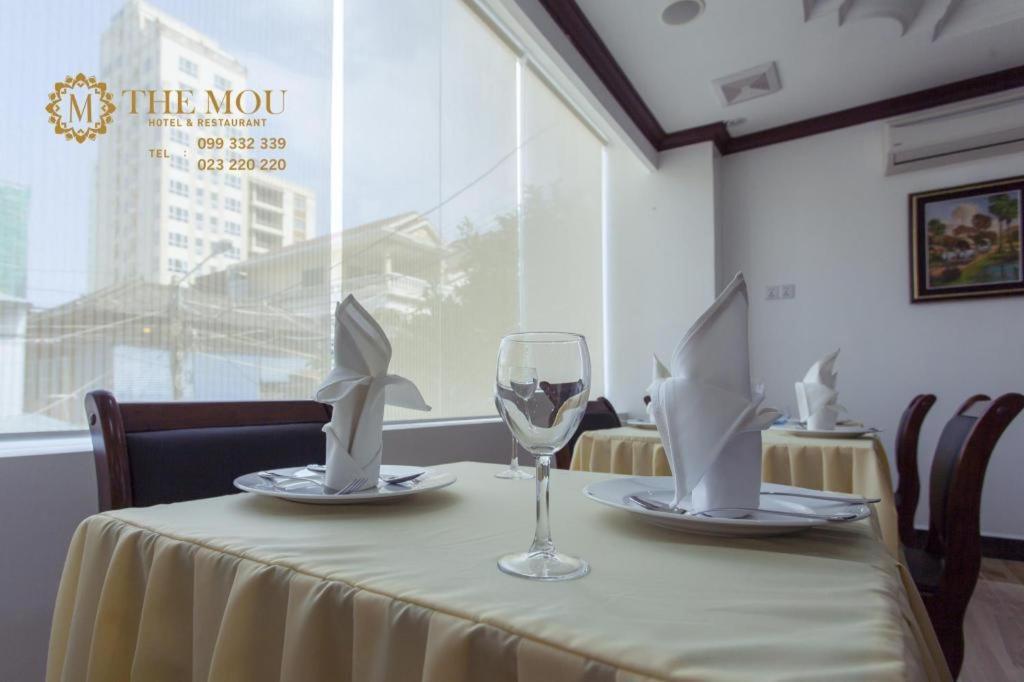The Mou Hotel Phnom Penh Bagian luar foto