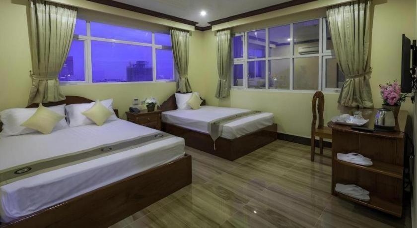 The Mou Hotel Phnom Penh Bagian luar foto
